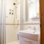 Haus Alpenstern Almrausch Apartament *